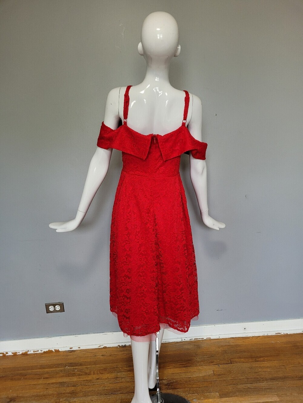 Torrid Red Lace Off-The-Shoulder Skater Midi Dress, Size 24 - Picture 4 of 9